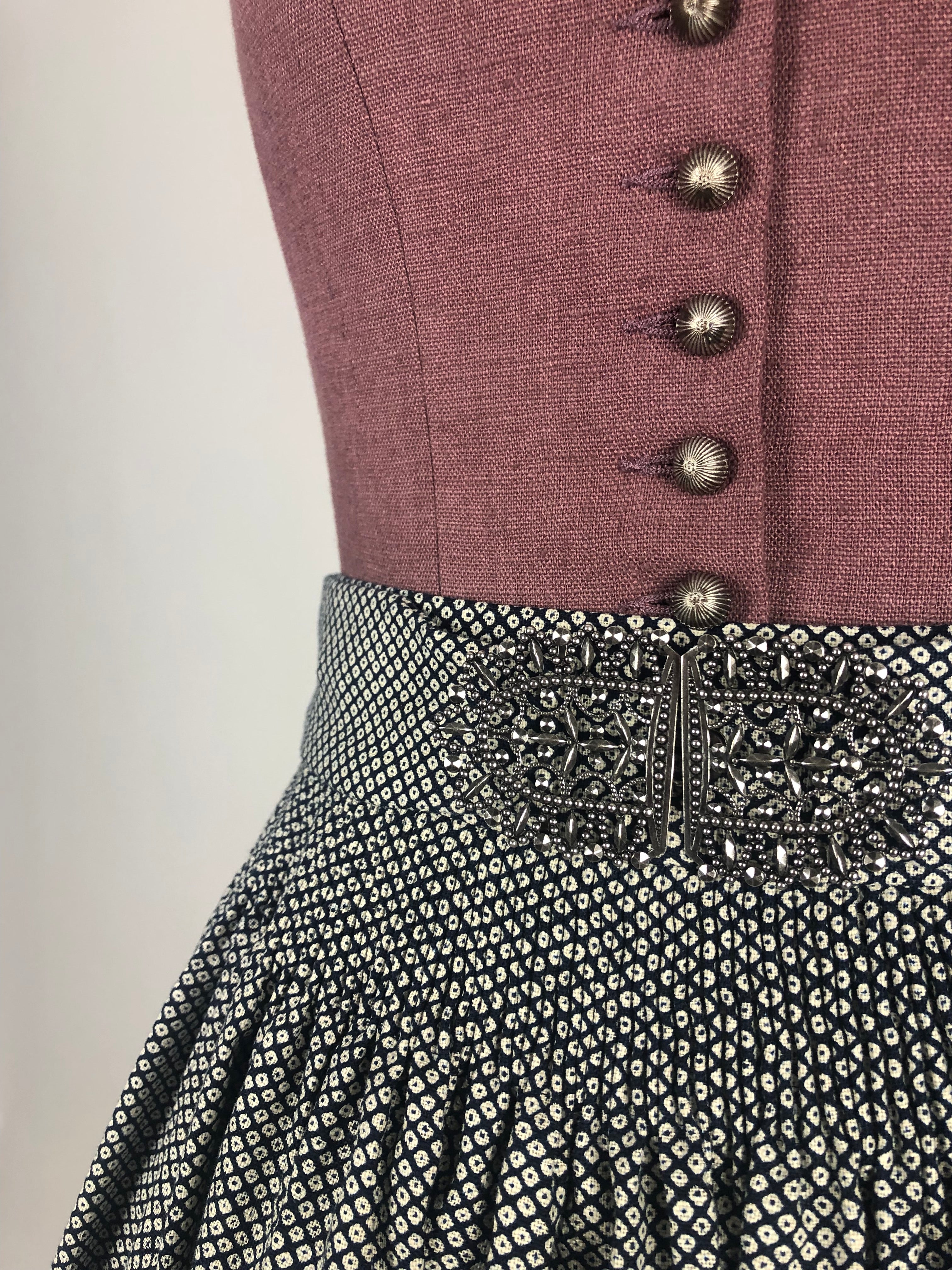 Leinendirndl AVA altrosa